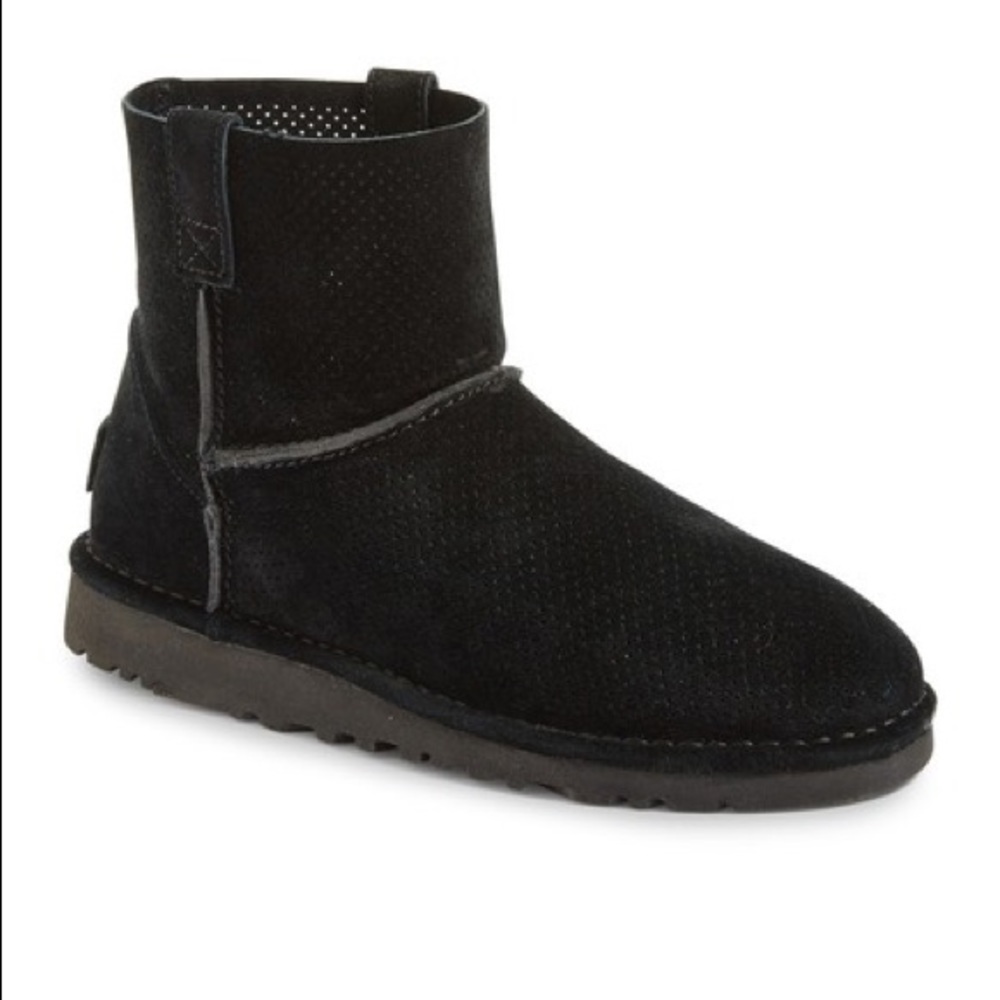 Black Uggs Unlined Size 6